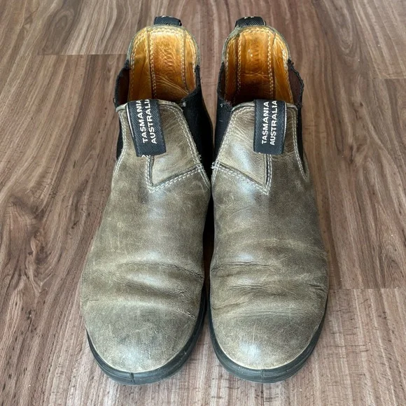 Blundstones - Size 5 - Picture 2 of 8
